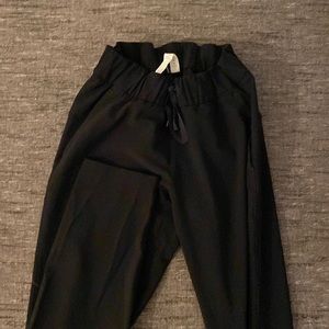 On the fly pant lululemon